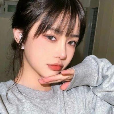 让爱翻转海报